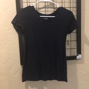 Basic navy tee